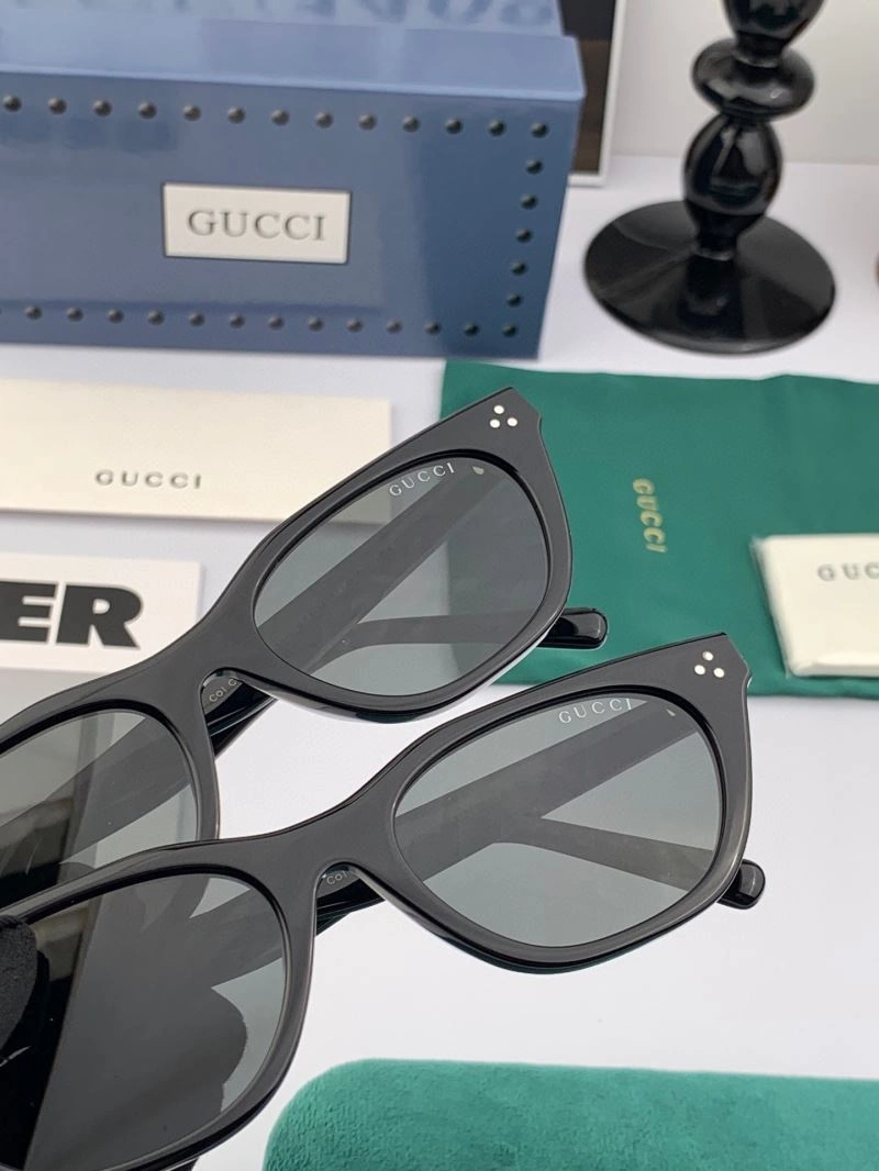 Trendsetting Gucci Sunglasses 279971
