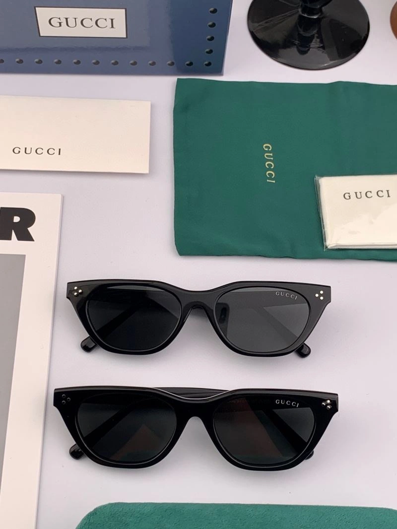 Trendsetting Gucci Sunglasses 279971