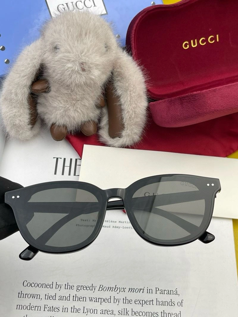 Functional Gucci Sunglasses 279962