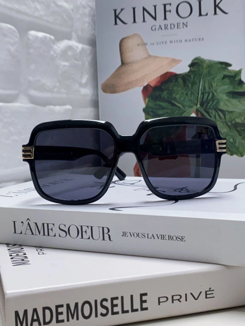 Gucci Sunglasses WellDesigned 279939