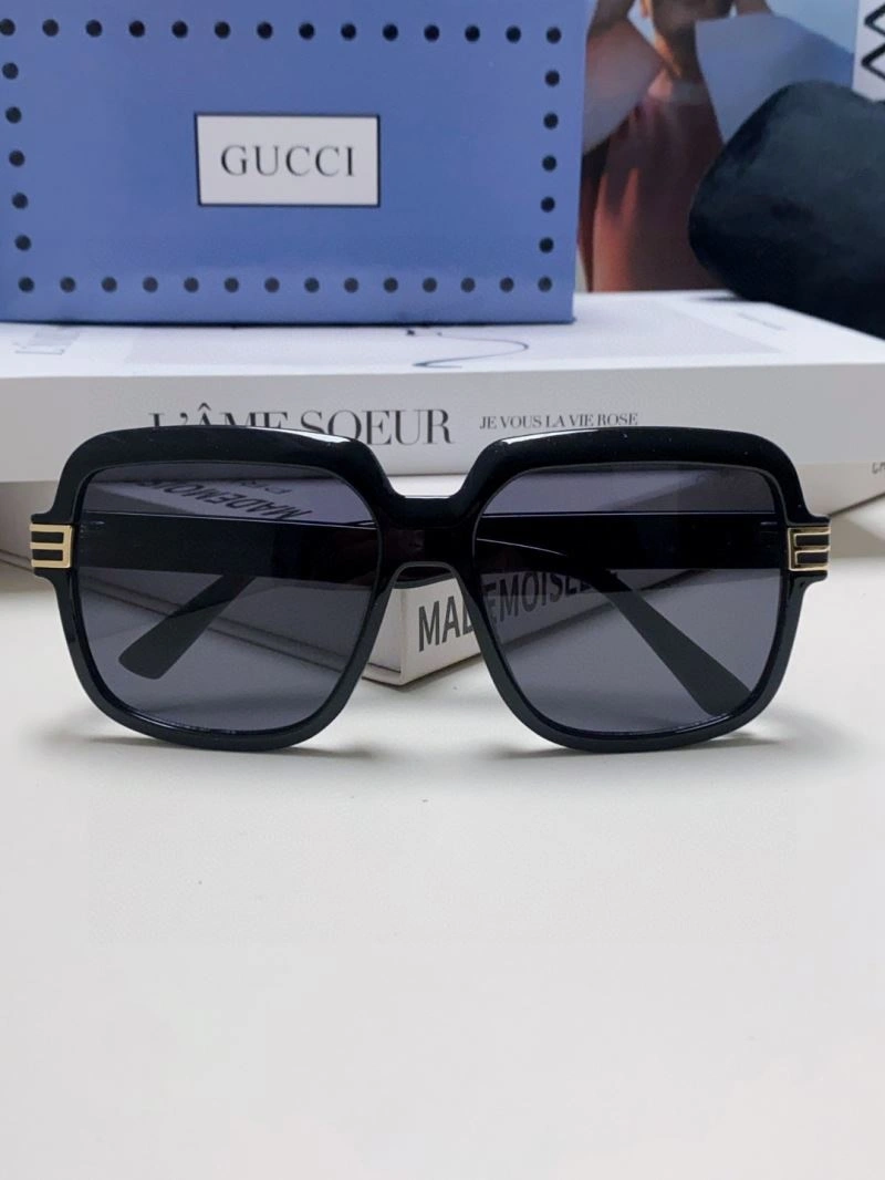 Gucci Sunglasses WellDesigned 279939