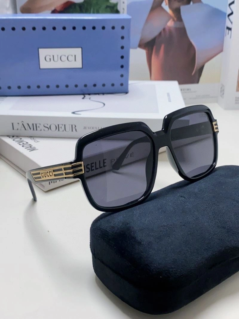 Gucci Sunglasses WellDesigned 279939