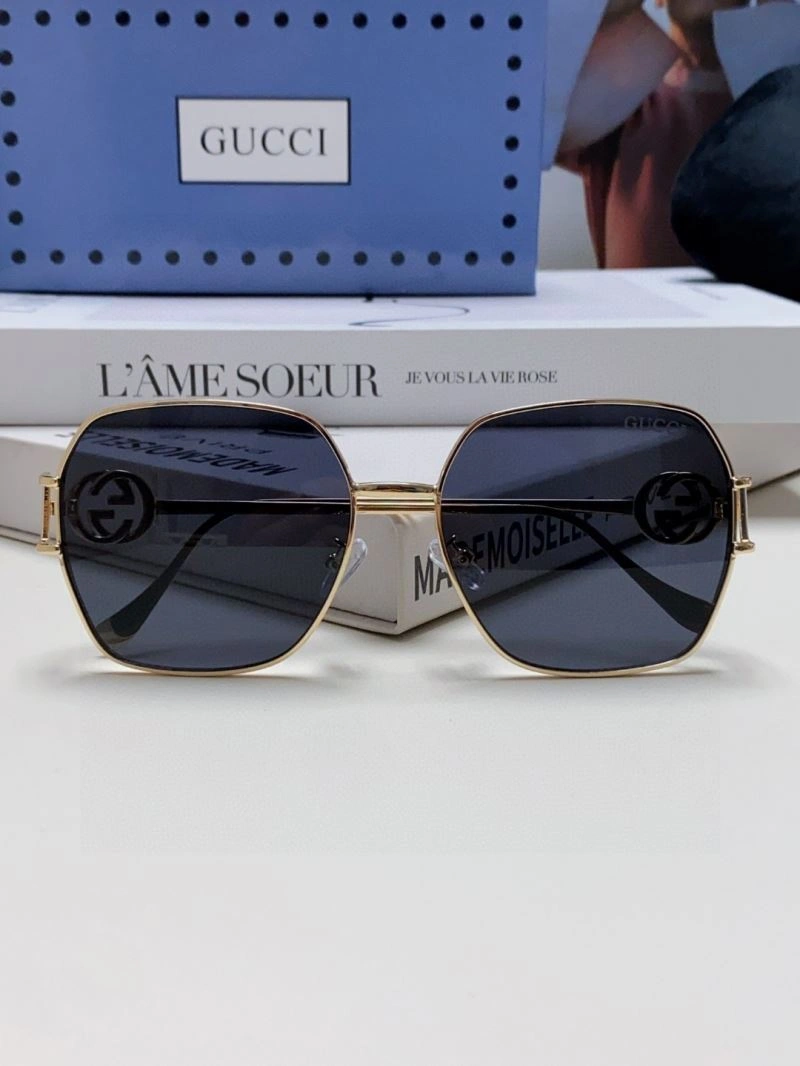 Gucci Sunglasses ModernLook 279922