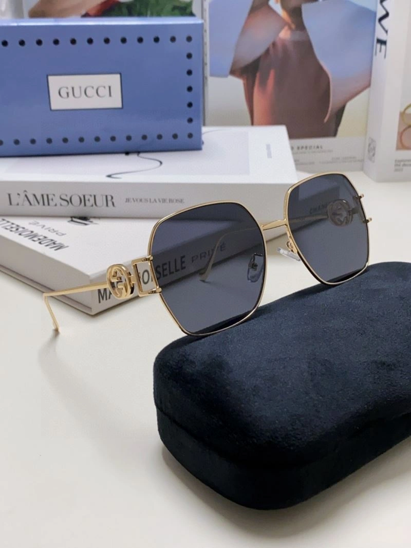 Gucci Sunglasses ModernLook 279922