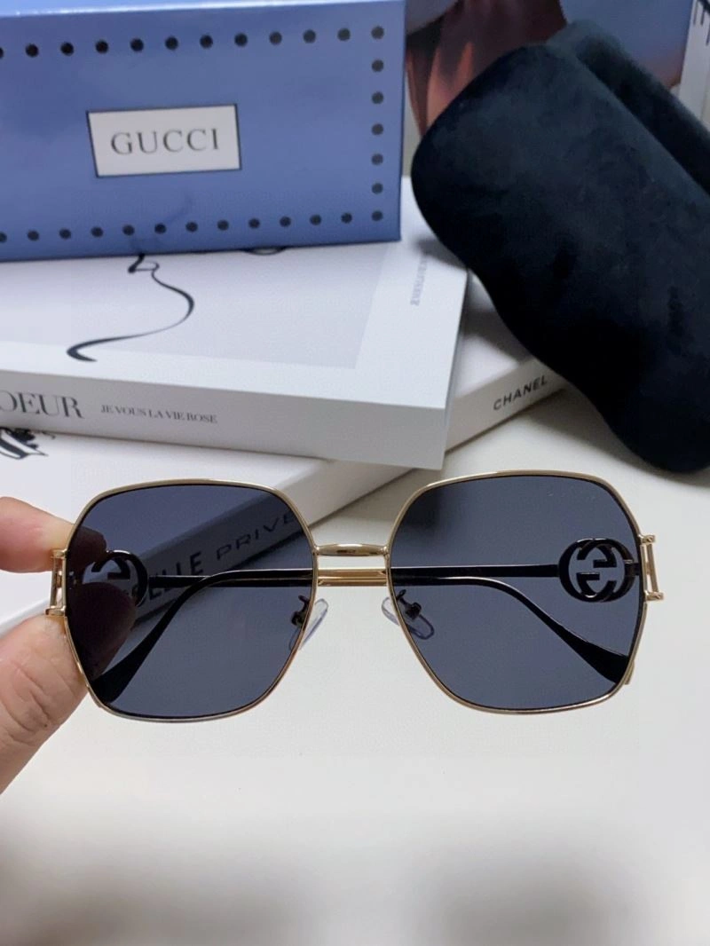 Gucci Sunglasses ModernLook 279922