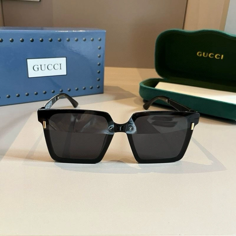 Gucci Sunglasses OnTrend 279926