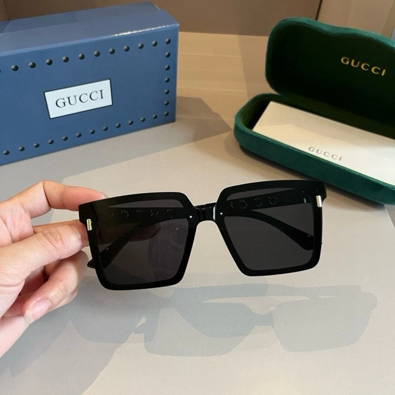 Gucci Sunglasses OnTrend 279926