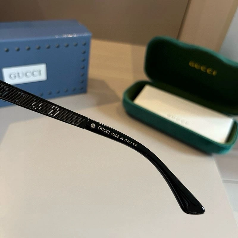 Gucci Sunglasses OnTrend 279926