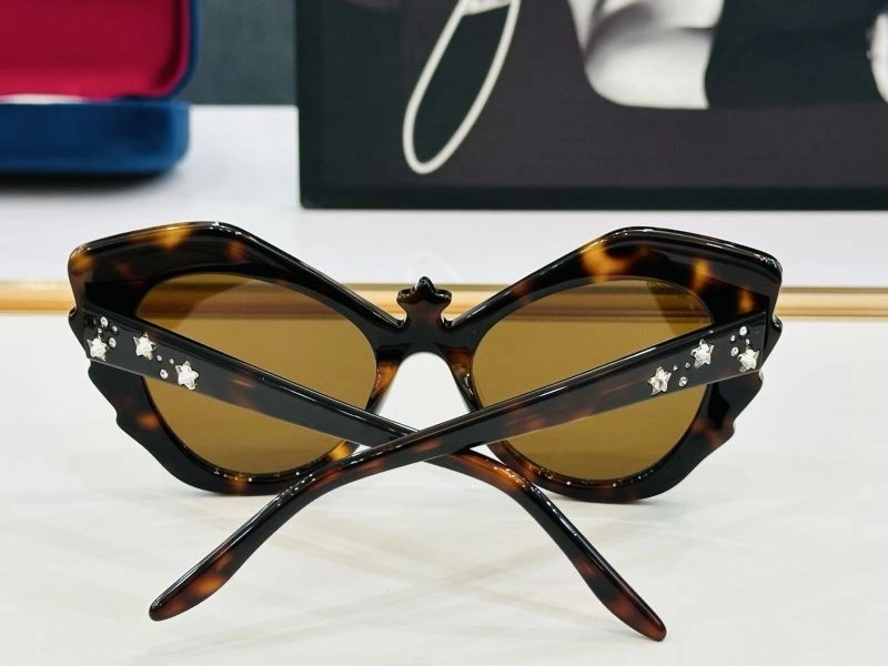 Gucci Sunglasses Trendy 279921