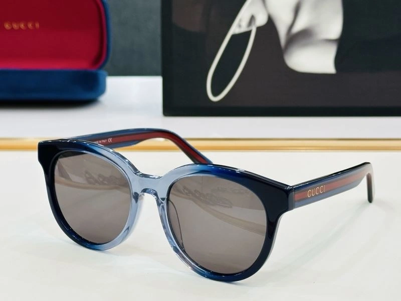 Casual Gucci Sunglasses 279951