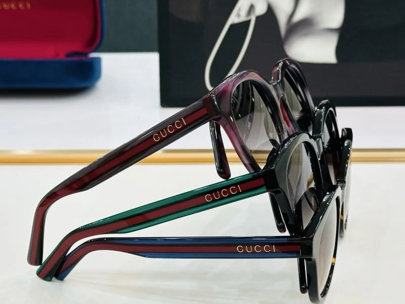 Casual Gucci Sunglasses 279951