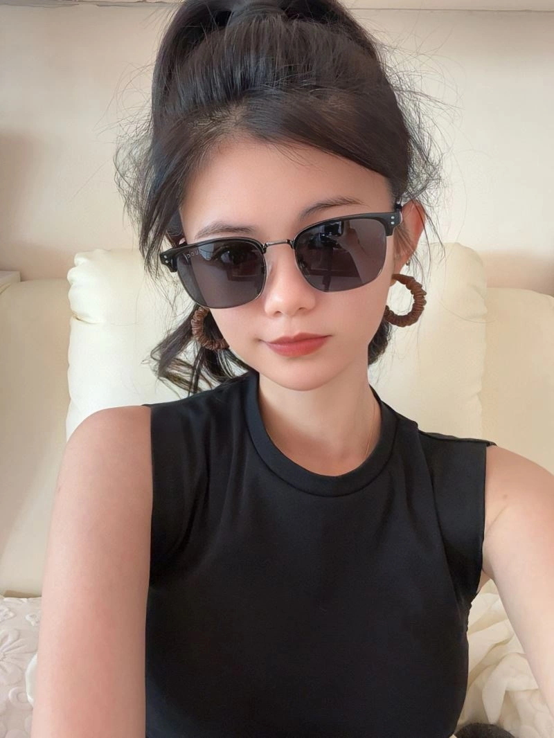 Gucci Sunglasses Attractive 279946