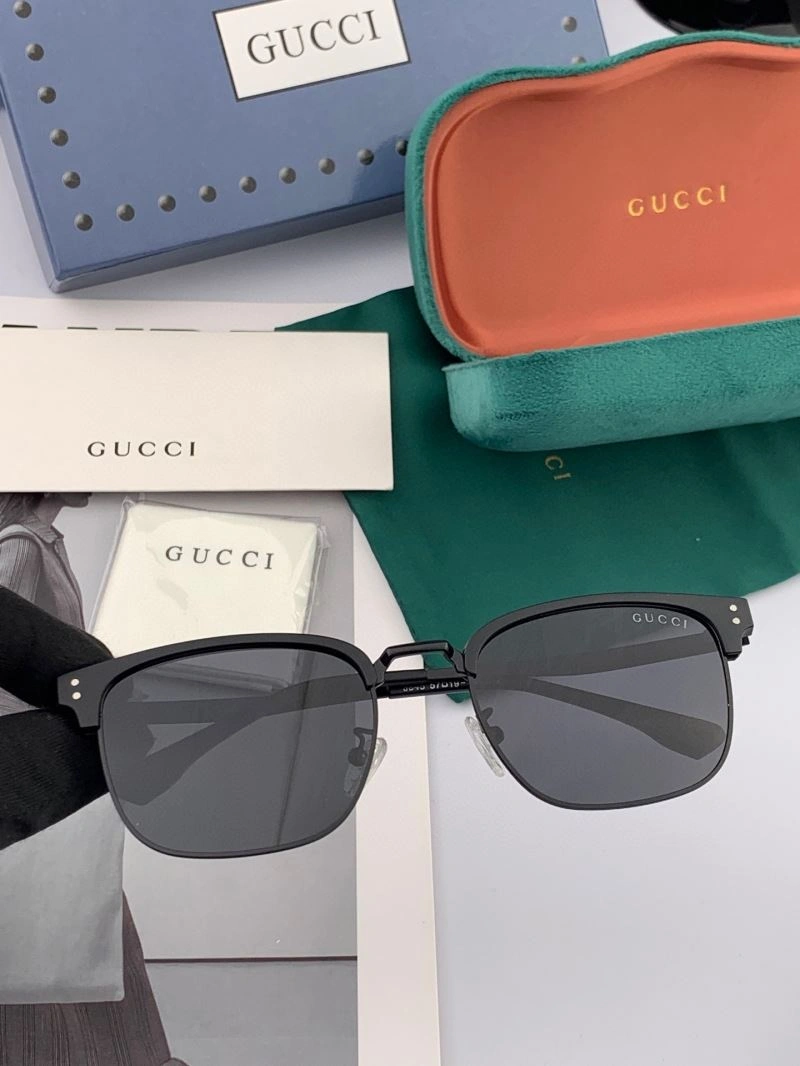 Gucci Sunglasses Attractive 279946