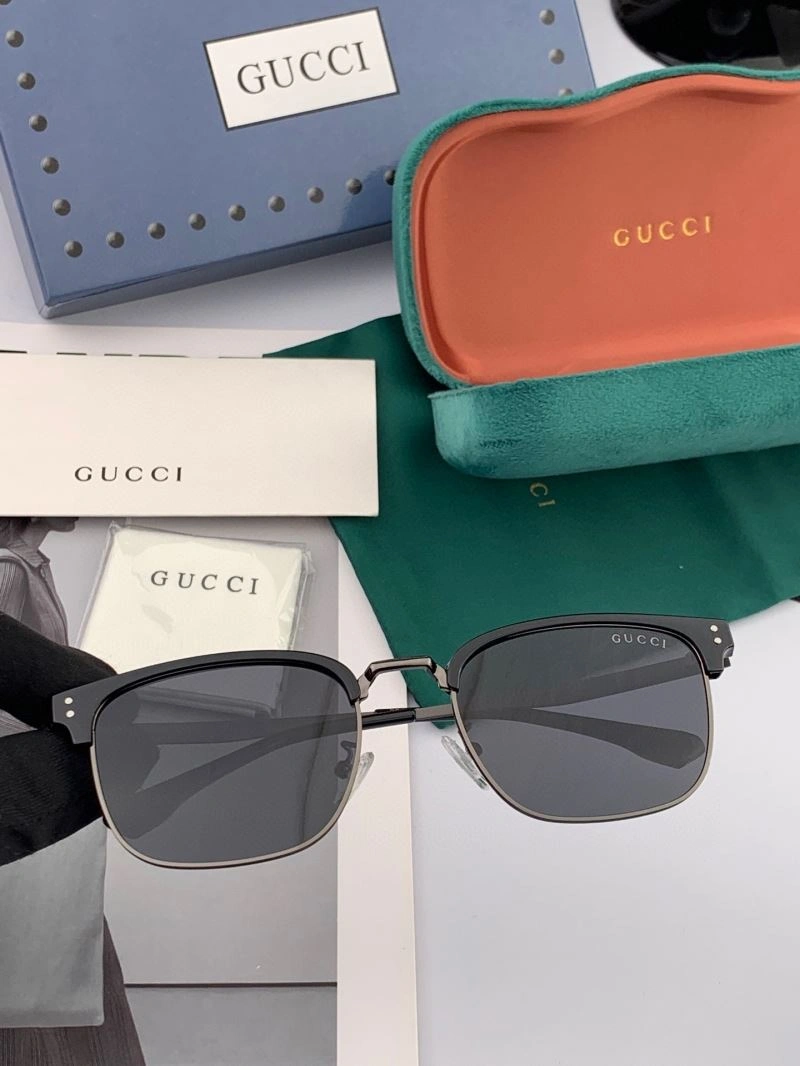 Gucci Sunglasses Attractive 279946
