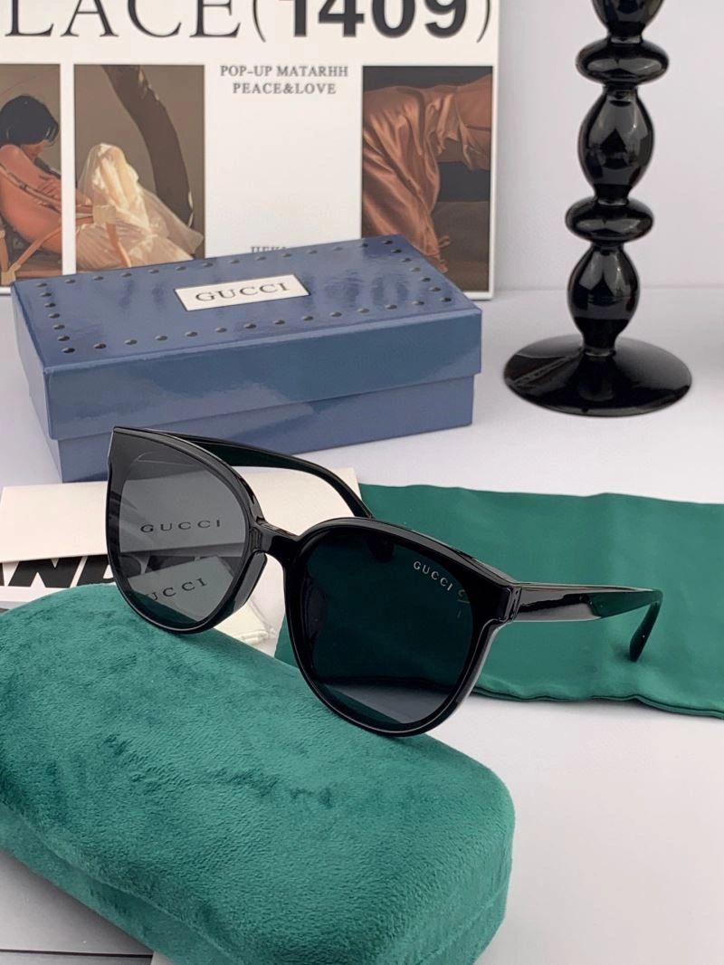 Gucci Sunglasses Classic 279937