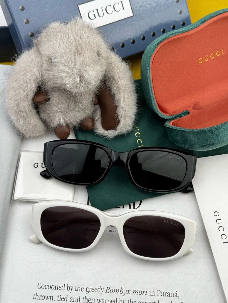 Gucci Sunglasses Classic 279918