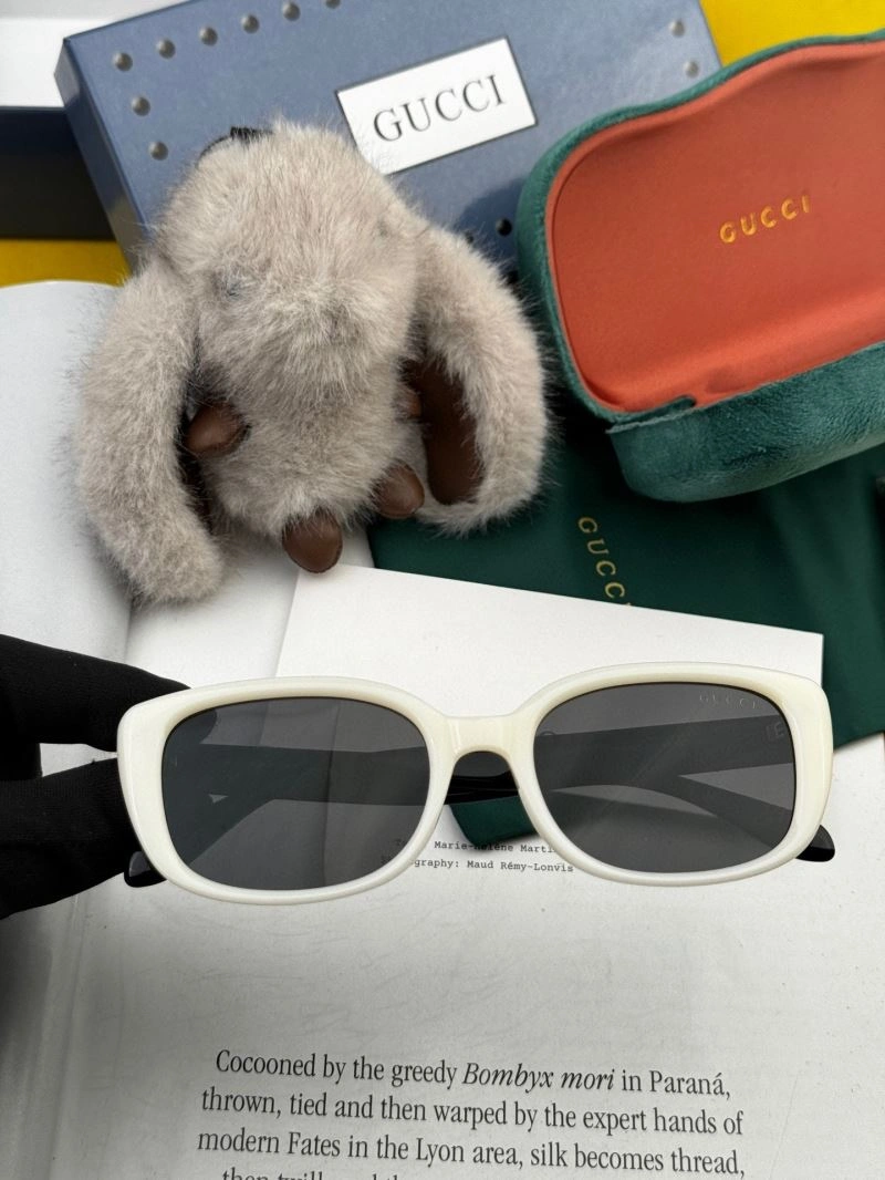 Unisex Gucci Sunglasses 279915