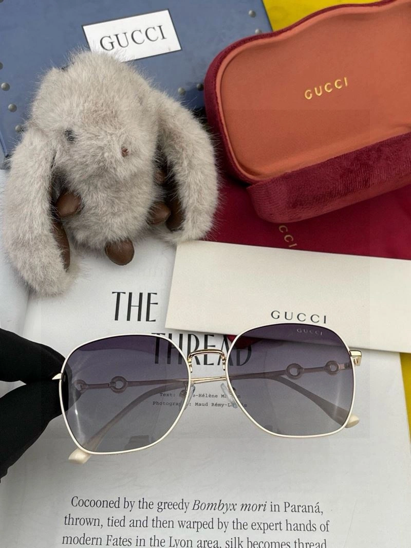 Seasonal Gucci Sunglasses 279913