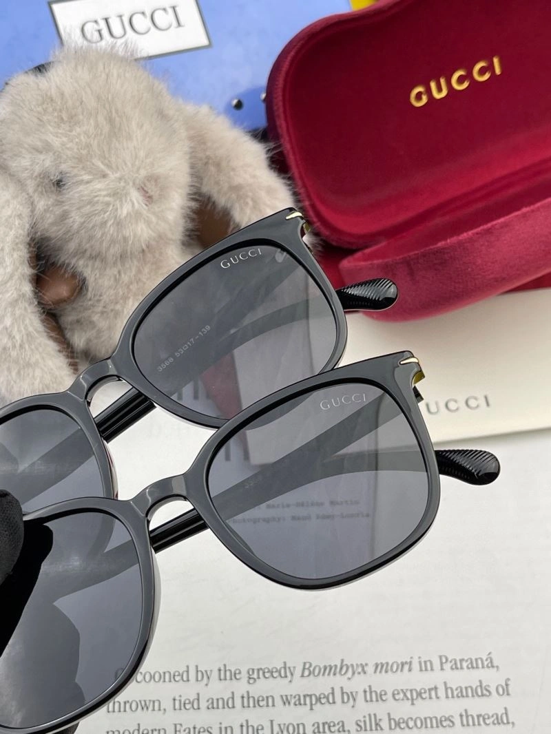 Elegant Gucci Sunglasses 279912