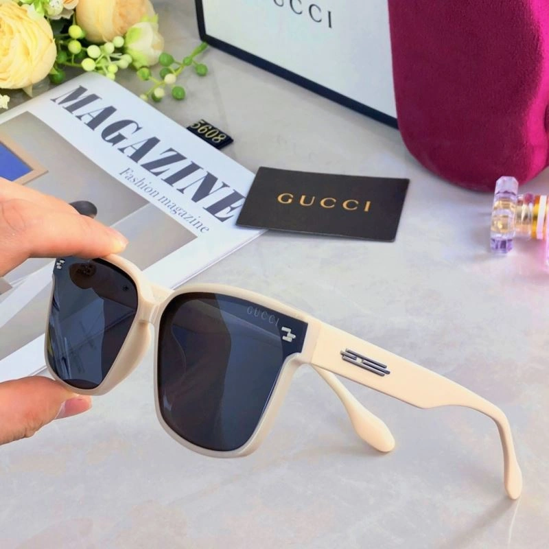Lightweight Gucci Sunglasses 279911