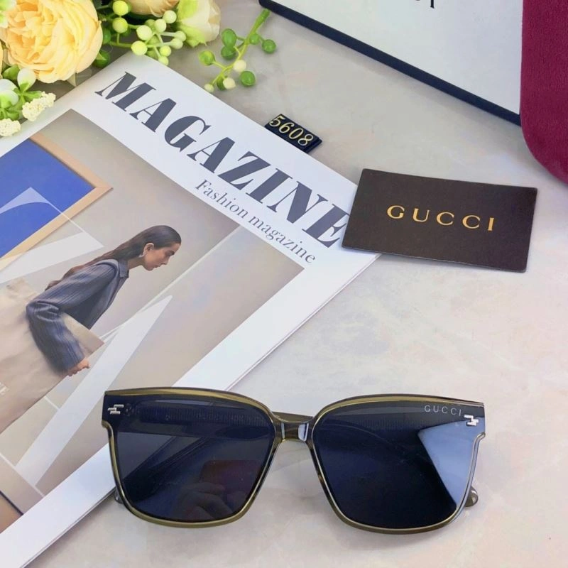 Lightweight Gucci Sunglasses 279911