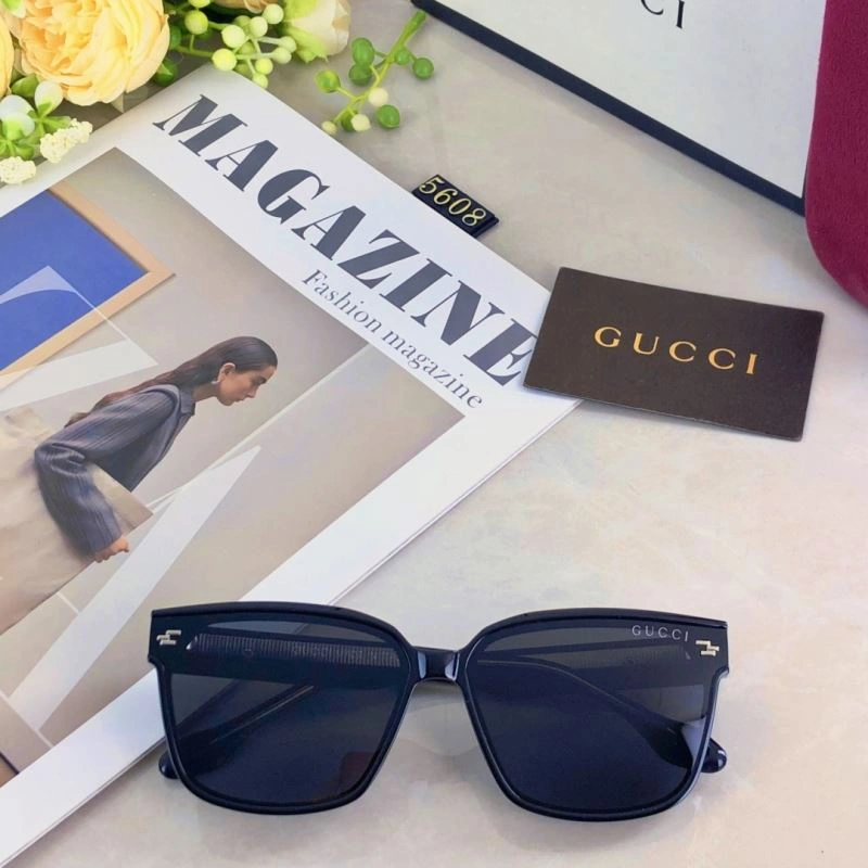 Lightweight Gucci Sunglasses 279911