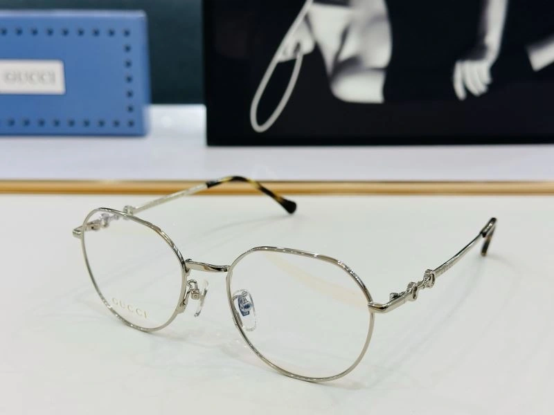 Gucci Sunglasses Fashionable 279883