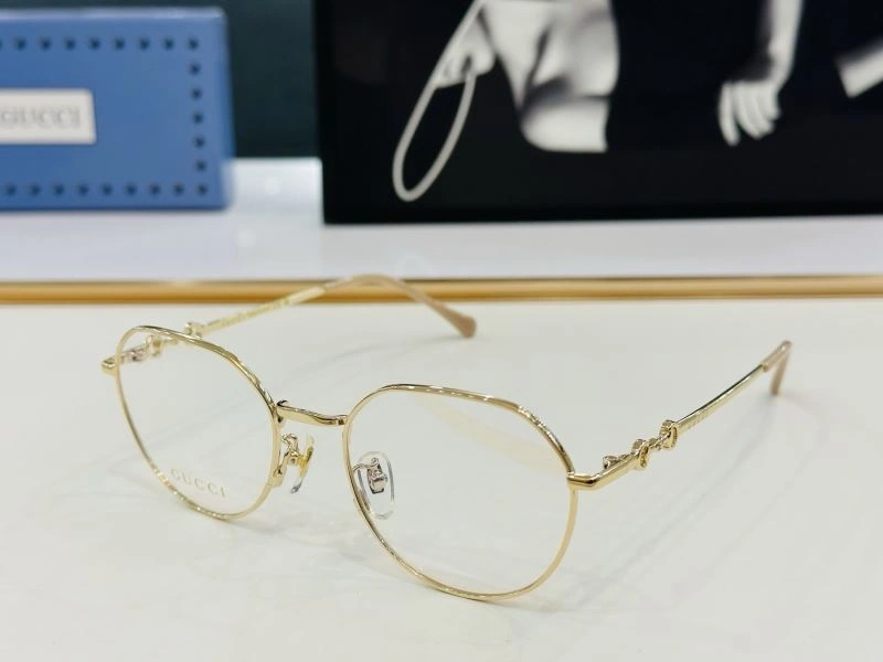 Gucci Sunglasses Fashionable 279883