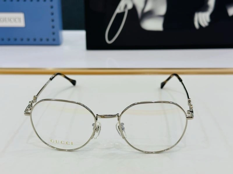 Gucci Sunglasses Fashionable 279883