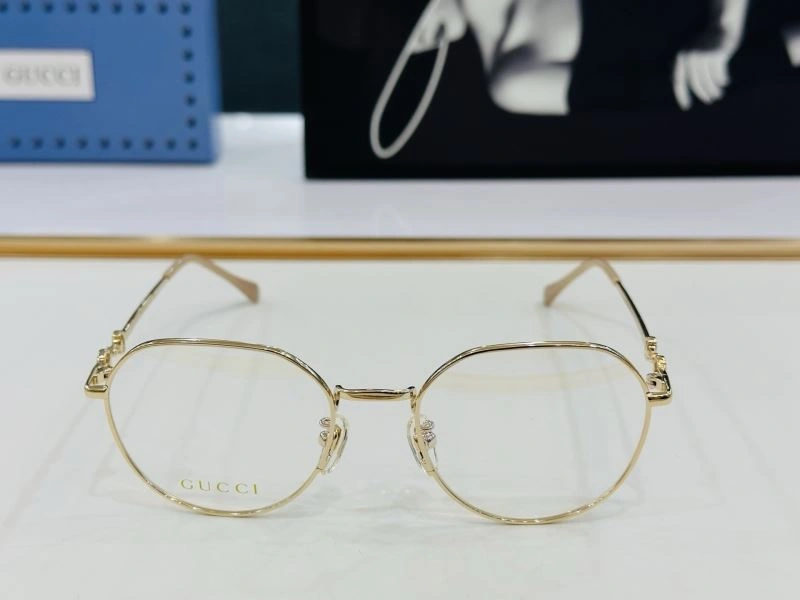 Gucci Sunglasses Fashionable 279883