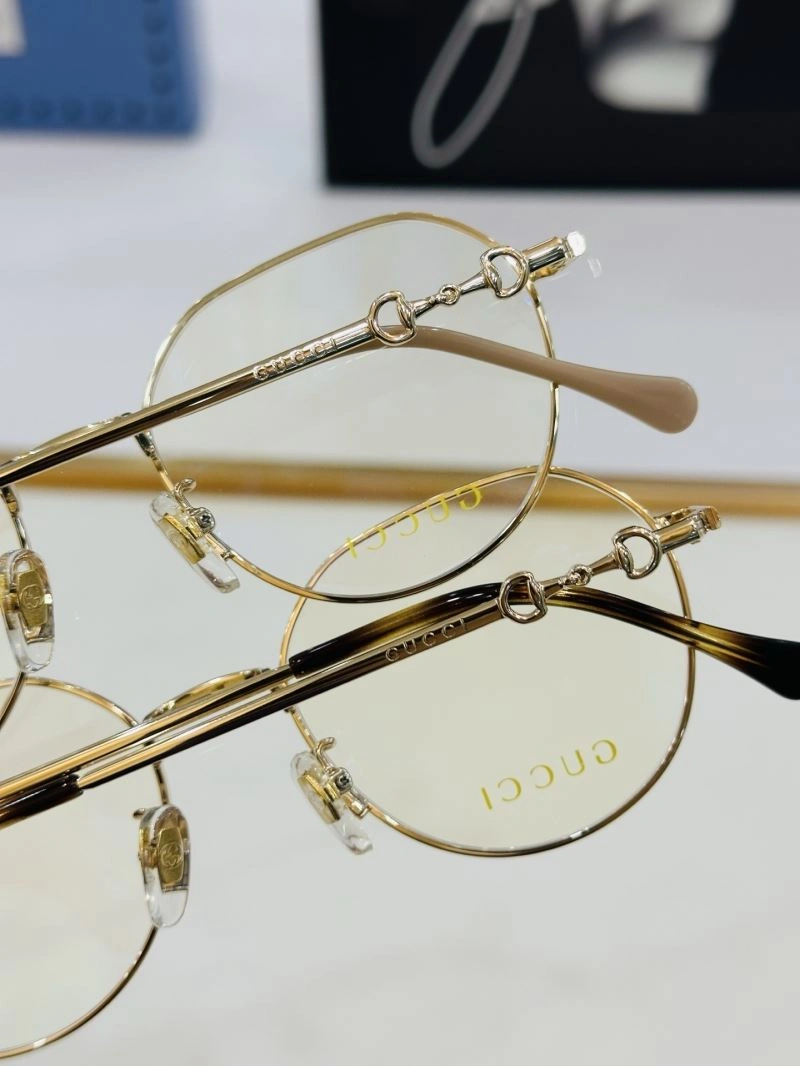 Gucci Sunglasses Fashionable 279883