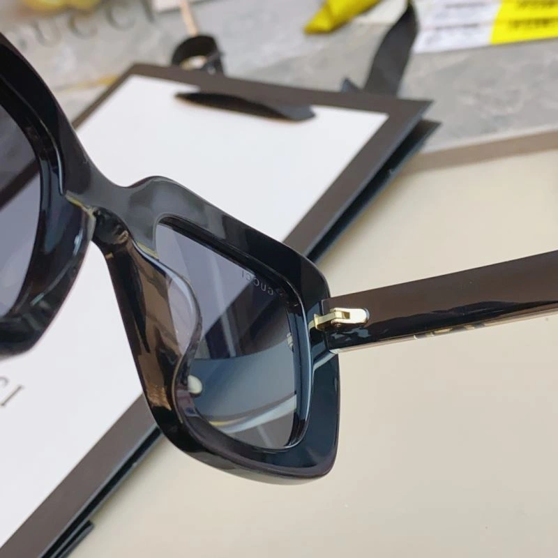 Gucci Sunglasses UrbanChic 279892