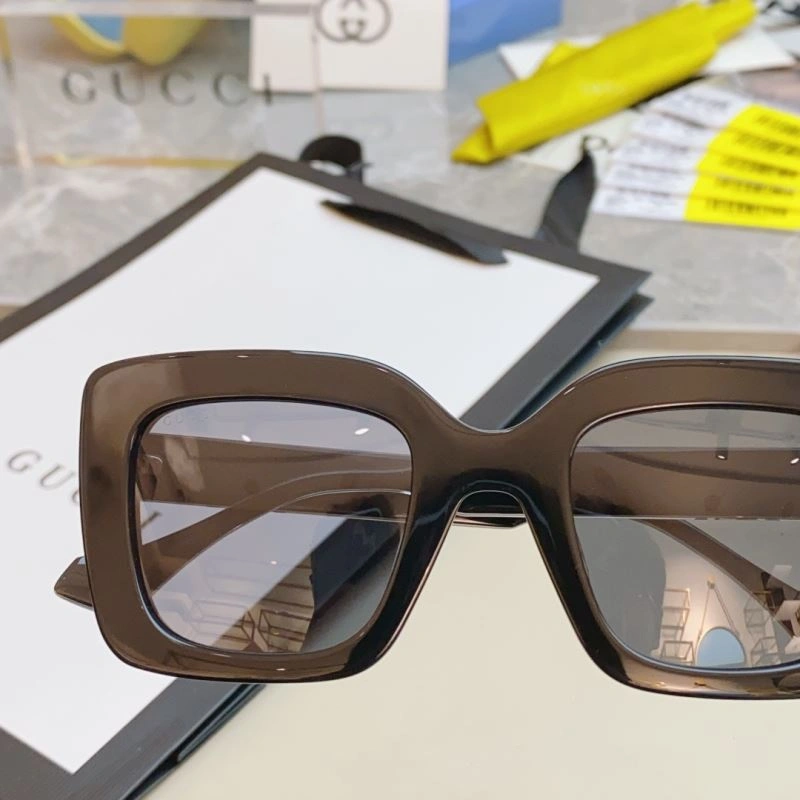Gucci Sunglasses UrbanChic 279892