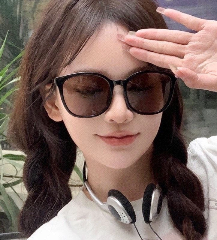 Modern Gucci Sunglasses 279906