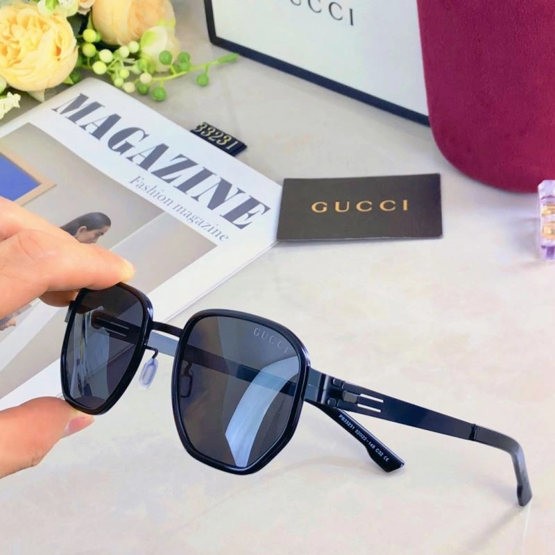 Gucci Sunglasses Breathable 279895
