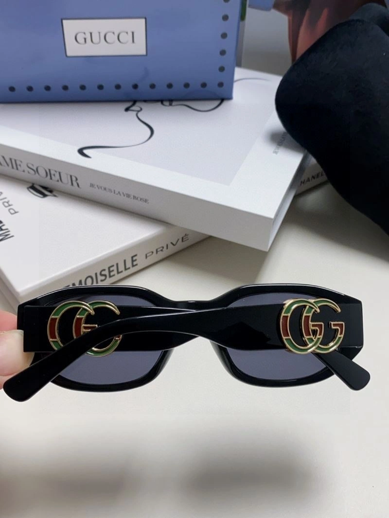 Flexible Gucci Sunglasses 279894