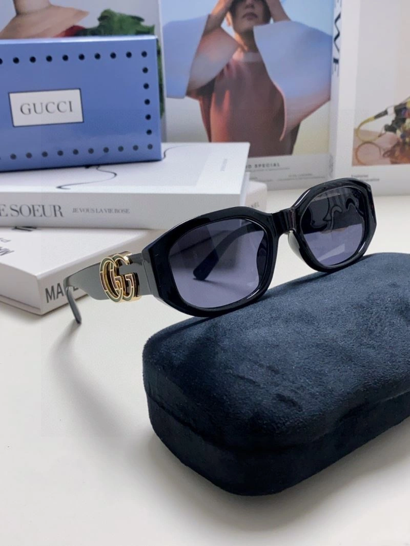 Flexible Gucci Sunglasses 279894