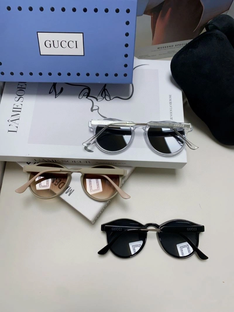 Trendsetting Gucci Sunglasses 279875