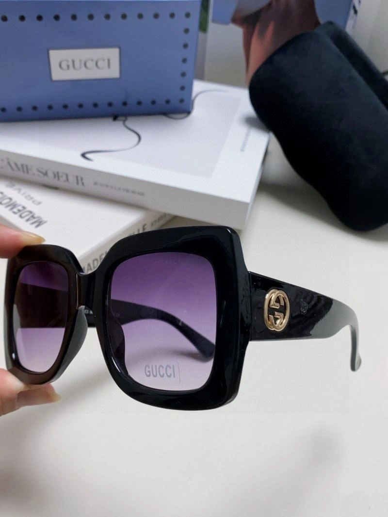 Gucci Sunglasses MultiPurpose 279873