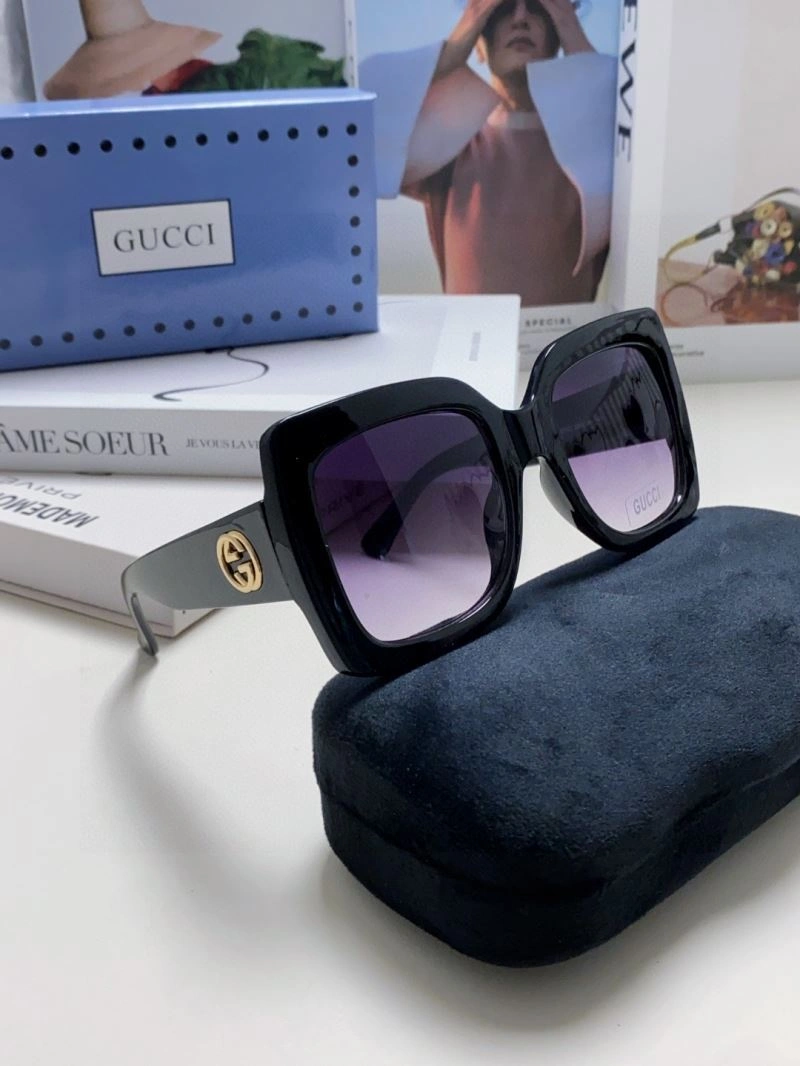 Gucci Sunglasses MultiPurpose 279873