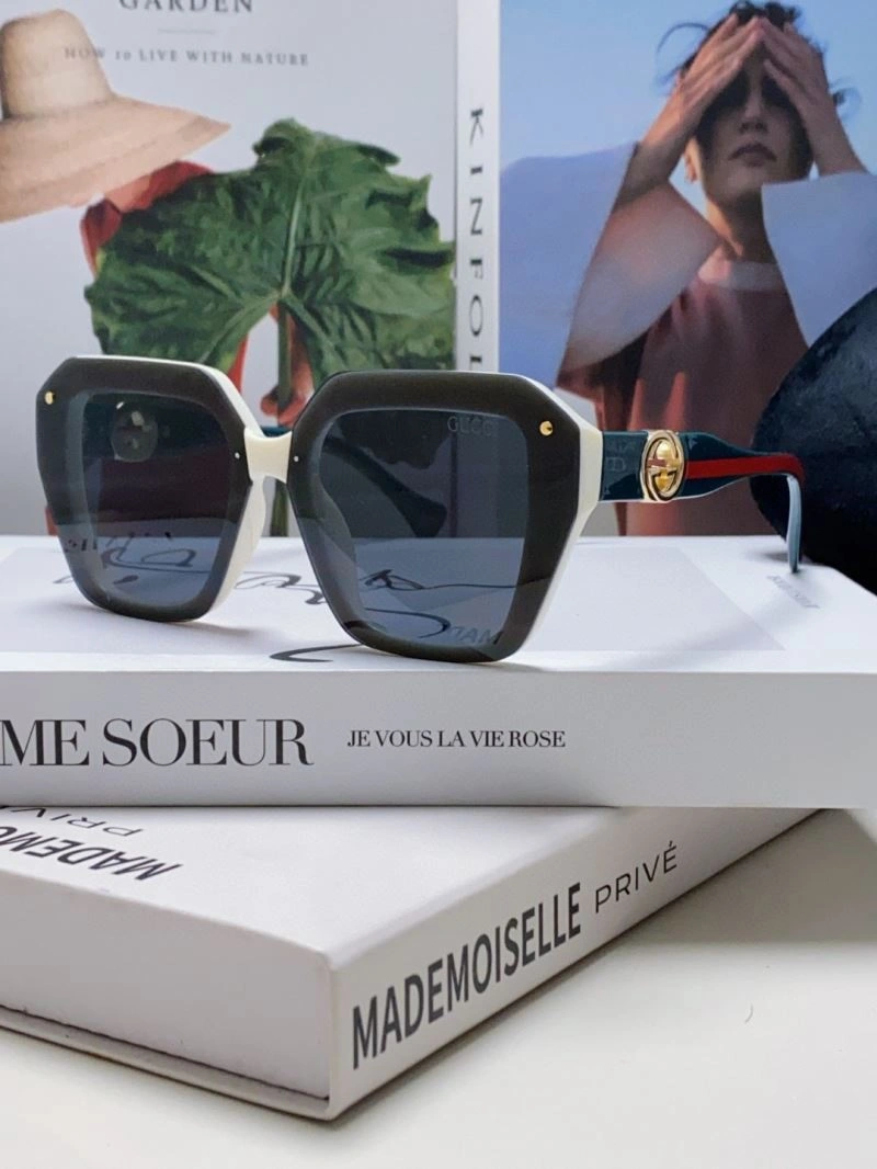 Gucci Sunglasses Modern 279871