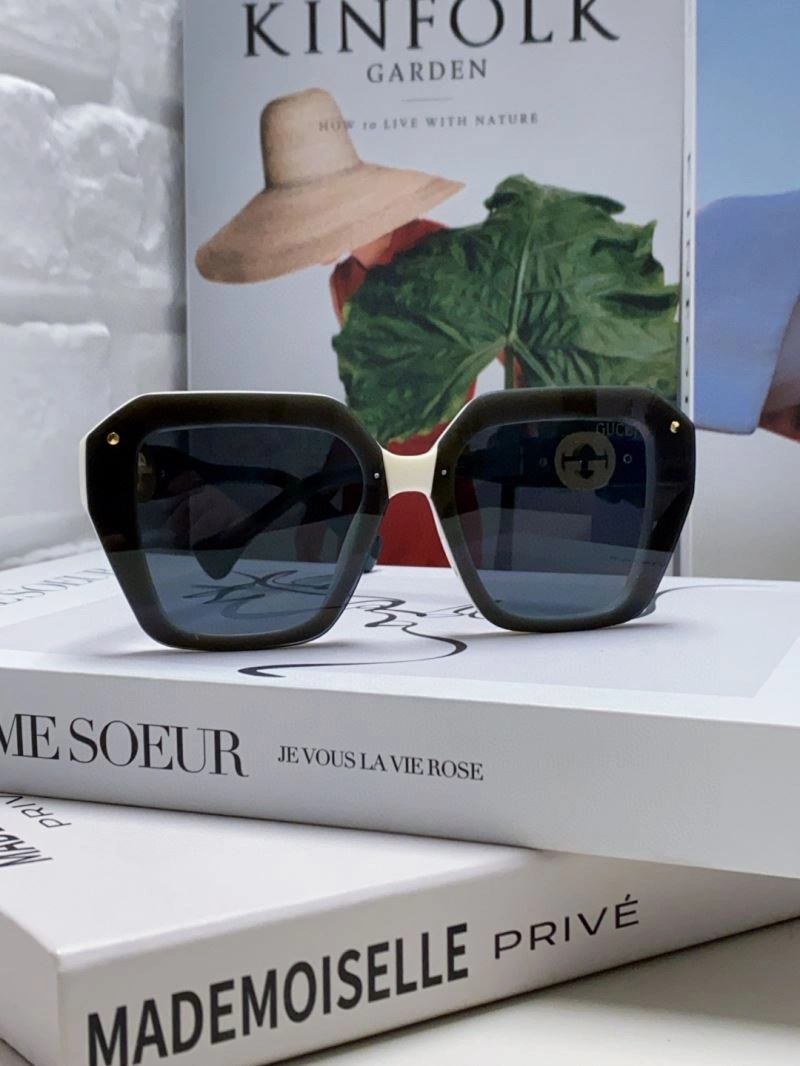Gucci Sunglasses Modern 279871