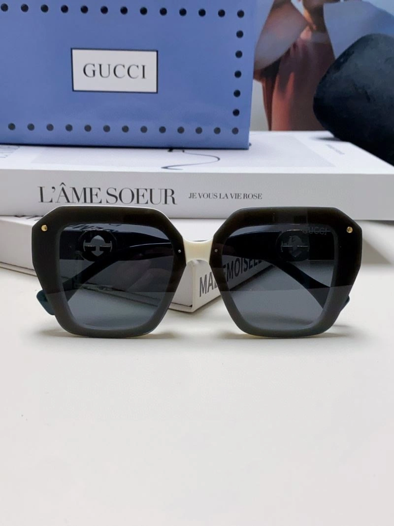 Gucci Sunglasses Modern 279871