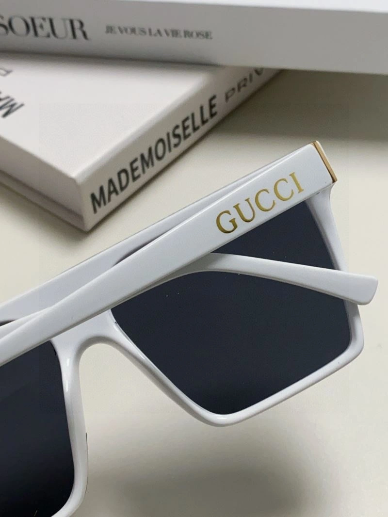 Gucci Sunglasses Breathable 279868