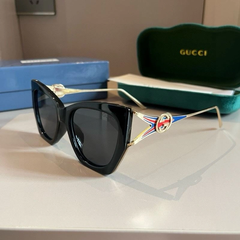 Gucci Sunglasses WeatherProof 279837