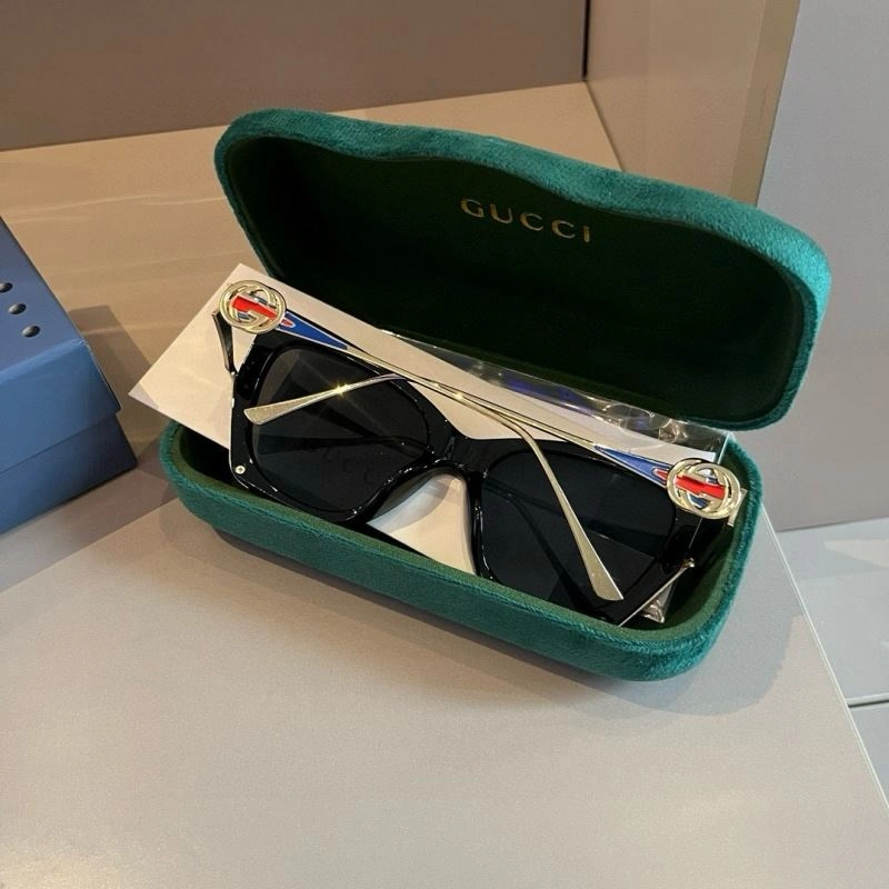 Gucci Sunglasses WeatherProof 279837