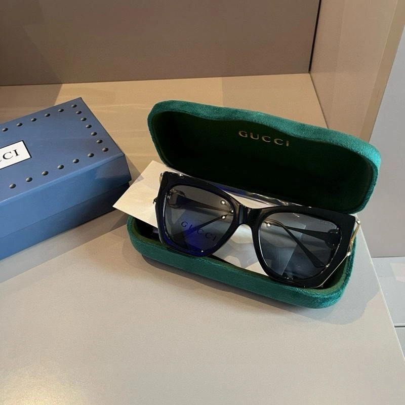 Gucci Sunglasses WeatherProof 279837