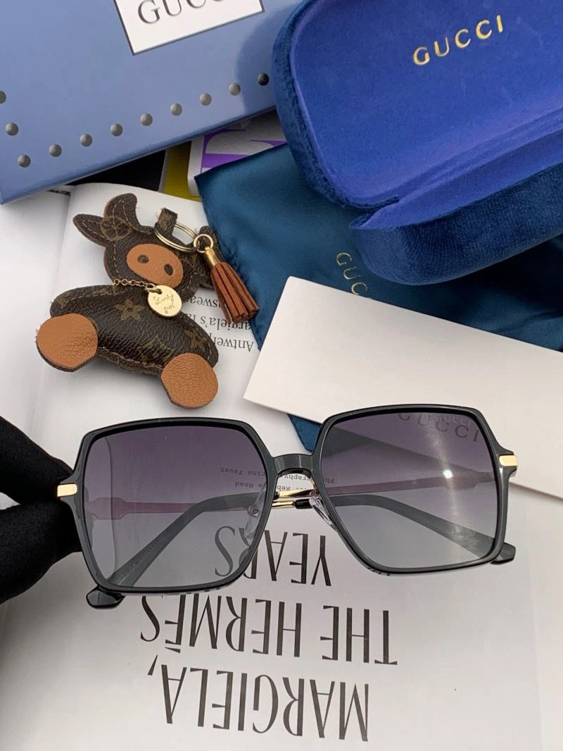 Breathable Gucci Sunglasses 279846