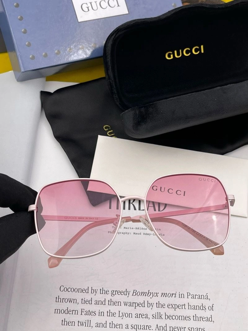 RelaxedFit Gucci Sunglasses 279861