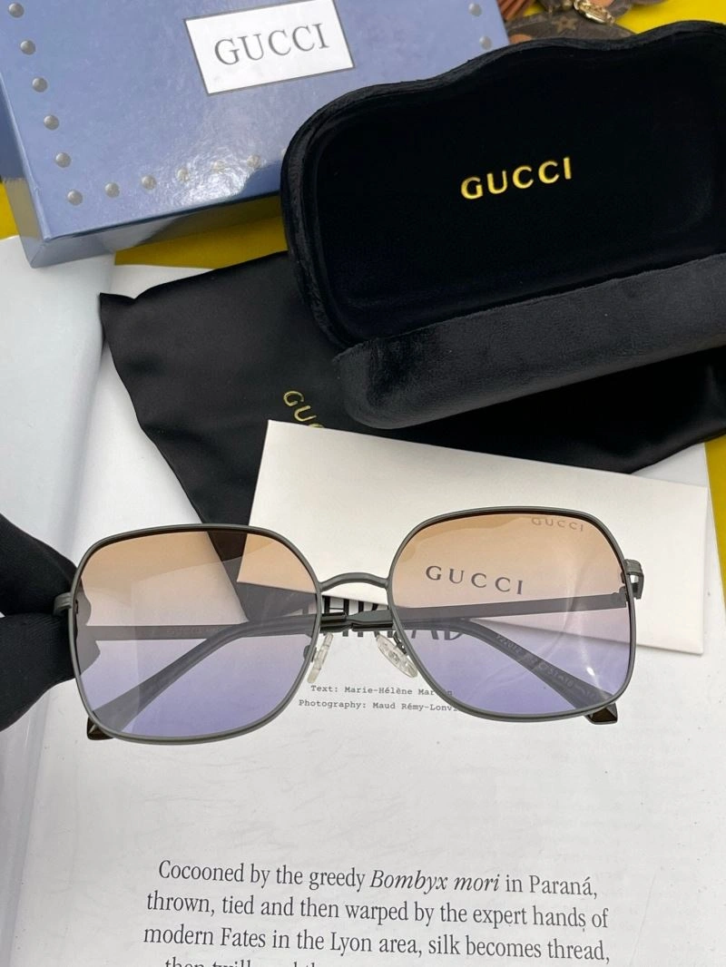 RelaxedFit Gucci Sunglasses 279861